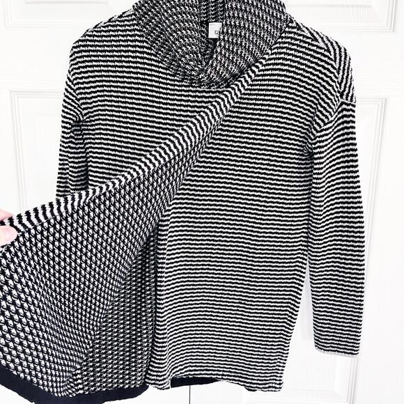 CAbi Fergie Knit Turtleneck Sweater Style 3167 - Picture 5 of 8